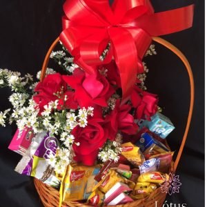 Cesta de Café com Rosas